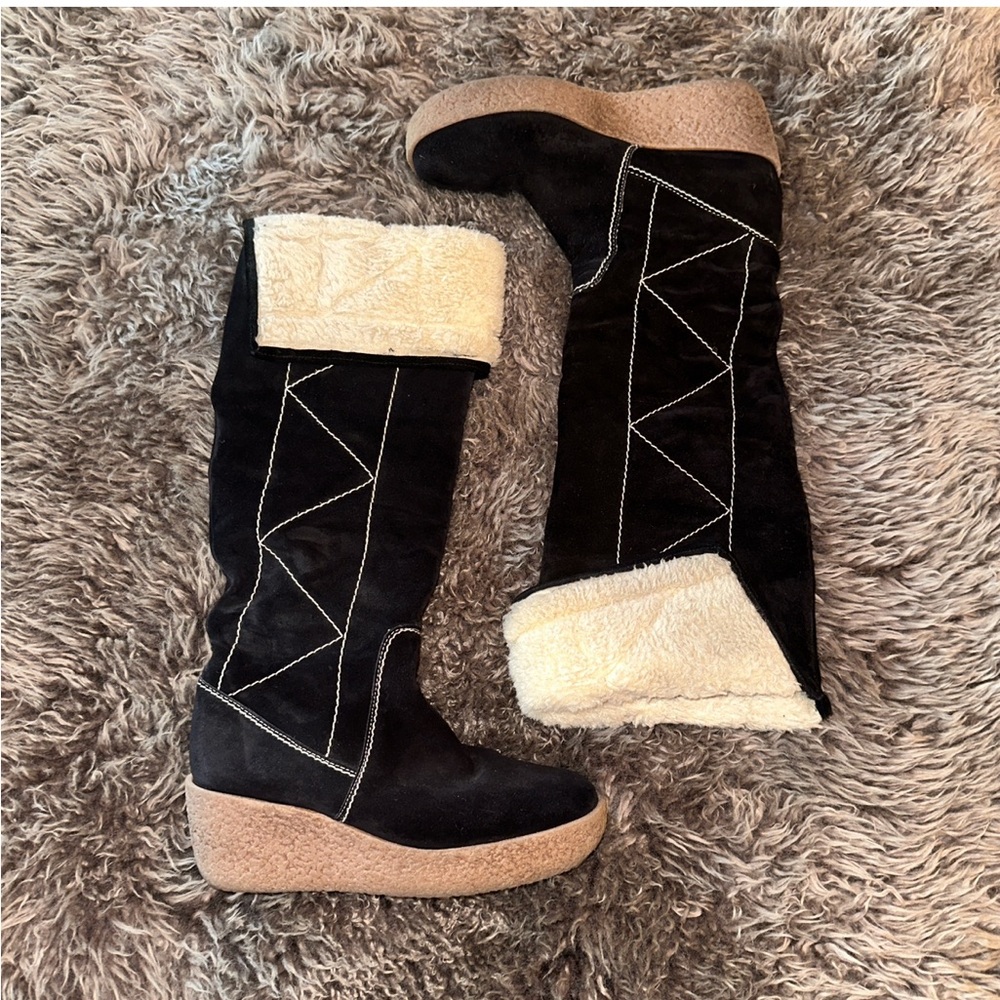 Michael Kors Black suede boots with cream fur lining